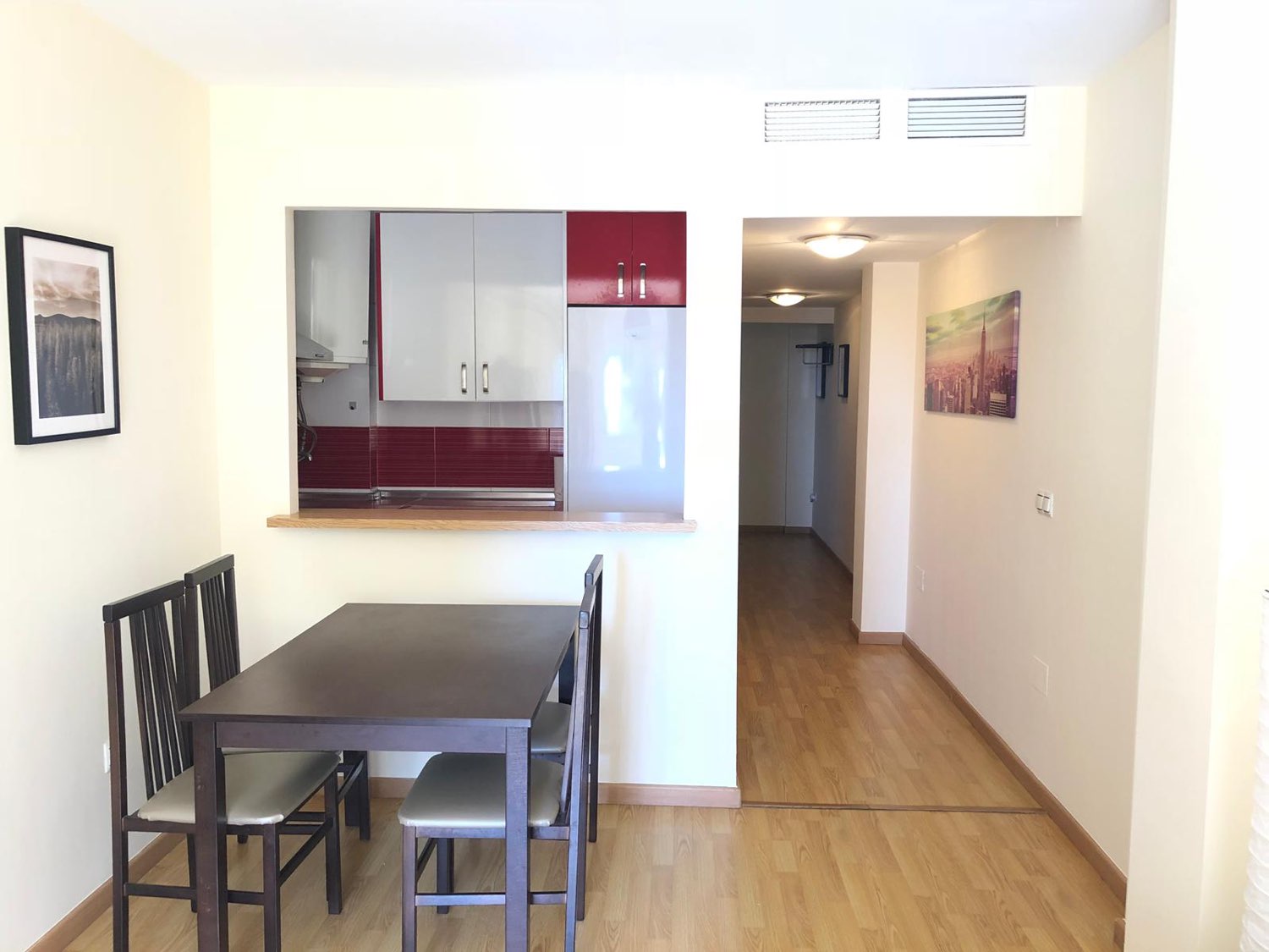 SE ALQUILA  DEl 1/9/2025 - 30/6/2026  Y EN VACACIONAL 2023 BONITO APARTAMENTO DESDE EN LA CALA DEL MORAL EN 1ª LINEA DE PLAYA (MALAGA).