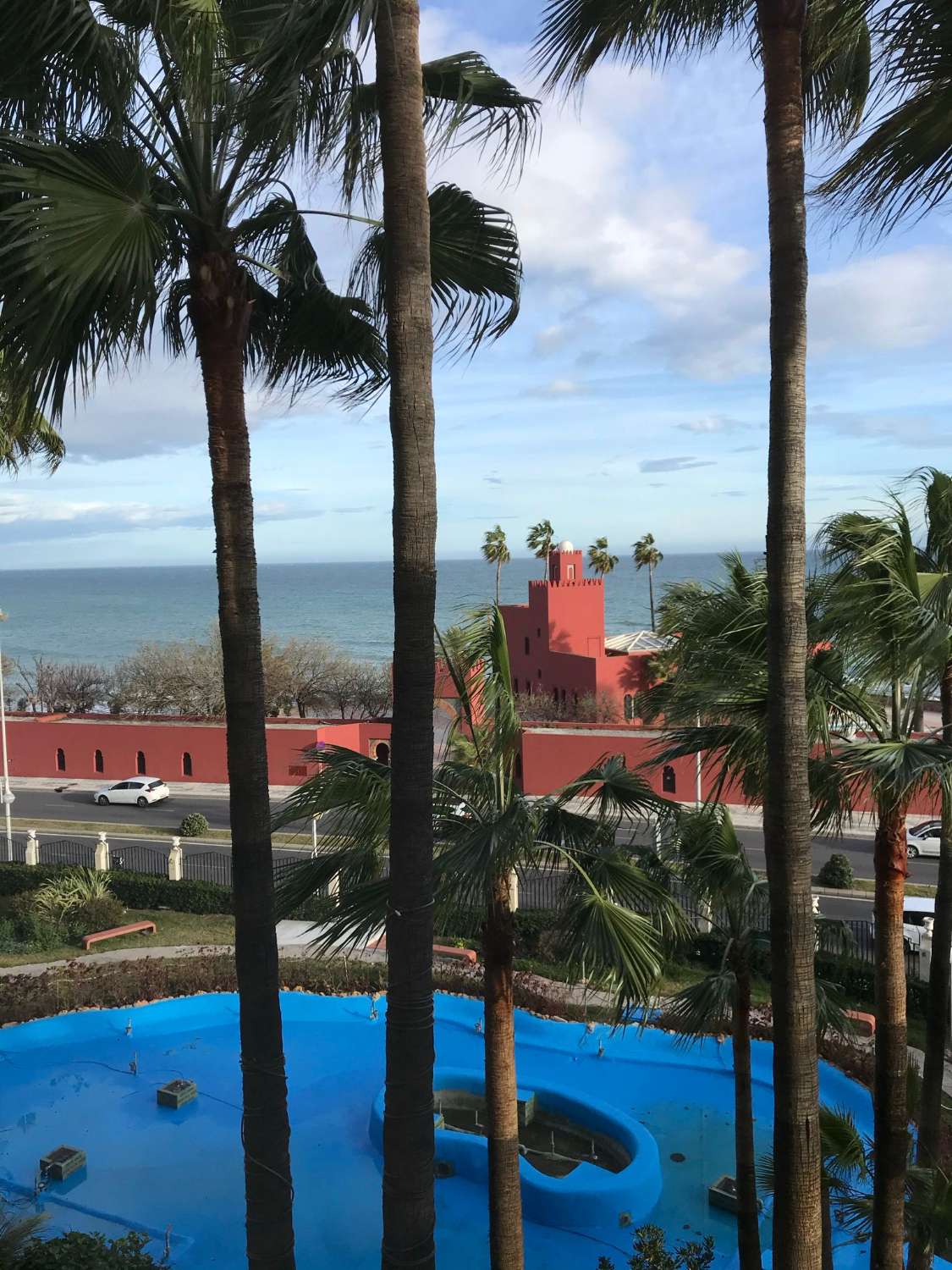 Zu vermieten vom 01.04.2024 - 16.06.2024 schöne Wohnung mit Meerblick in 1. Strandlinie in Benalmadena .