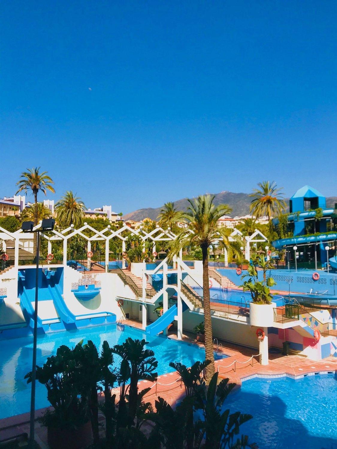 Zu vermieten vom 01.04.2024 - 16.06.2024 schöne Wohnung mit Meerblick in 1. Strandlinie in Benalmadena .