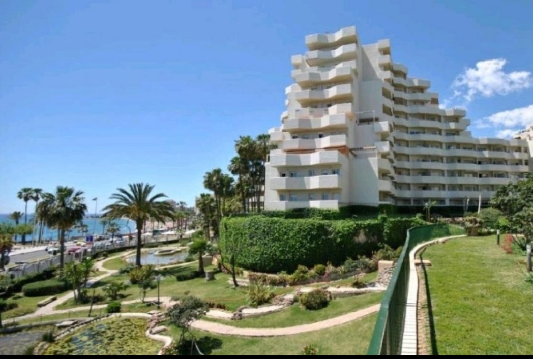 In affitto MEZZA STAGIONE dal 22/11/2024-30/5/2025 Bellissimo appartamento a Benalmádena Costa con vista sul mare