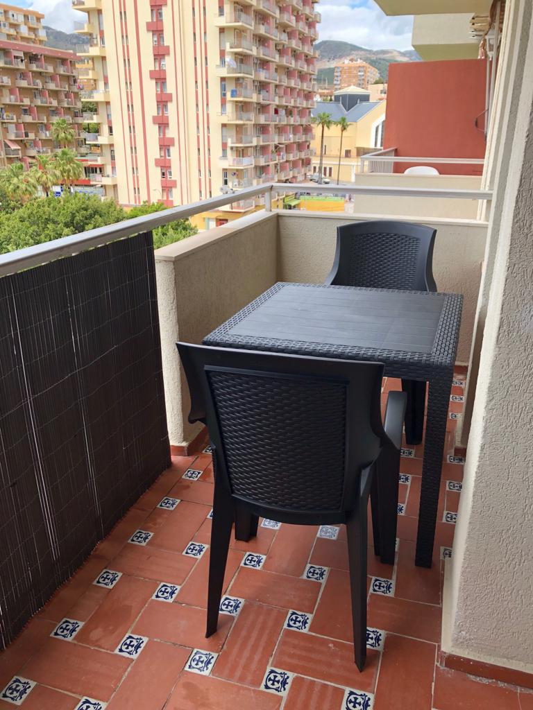 RENTED FROM 2/10/2024- 31/5/2025 NICE APARTMENT IN BENALMADENA WITH SEA VIEWS