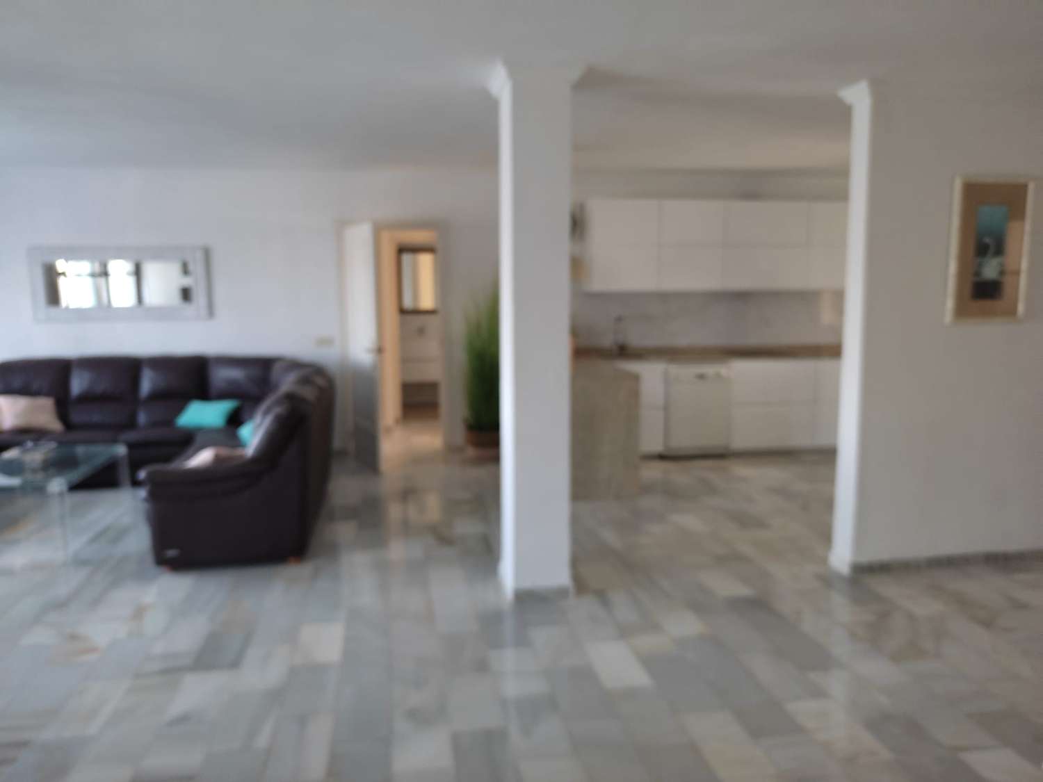 MIDDEN SEIZOEN Te huur van 1.4.24-30.6.25 Prachtig appartement met uitzicht op zee in Mijas Costa