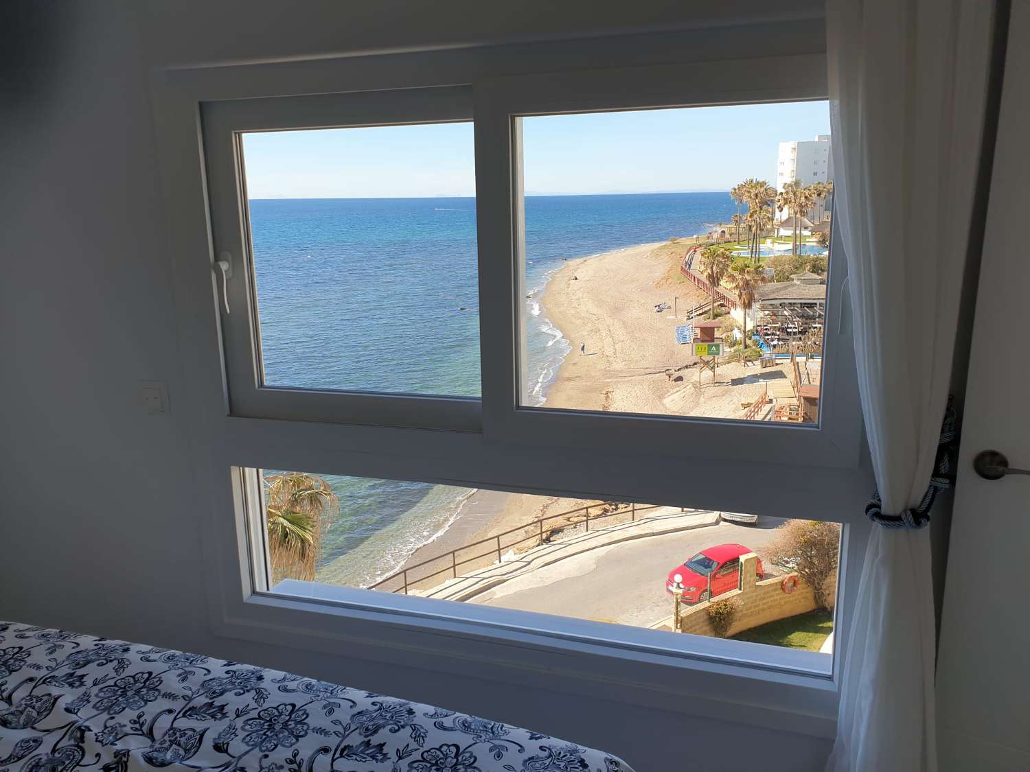 Te huur MIDDEN SEIZOEN 01/10/2024 - 30/06/2025 prachtig appartement in Calahonda (Mijas).