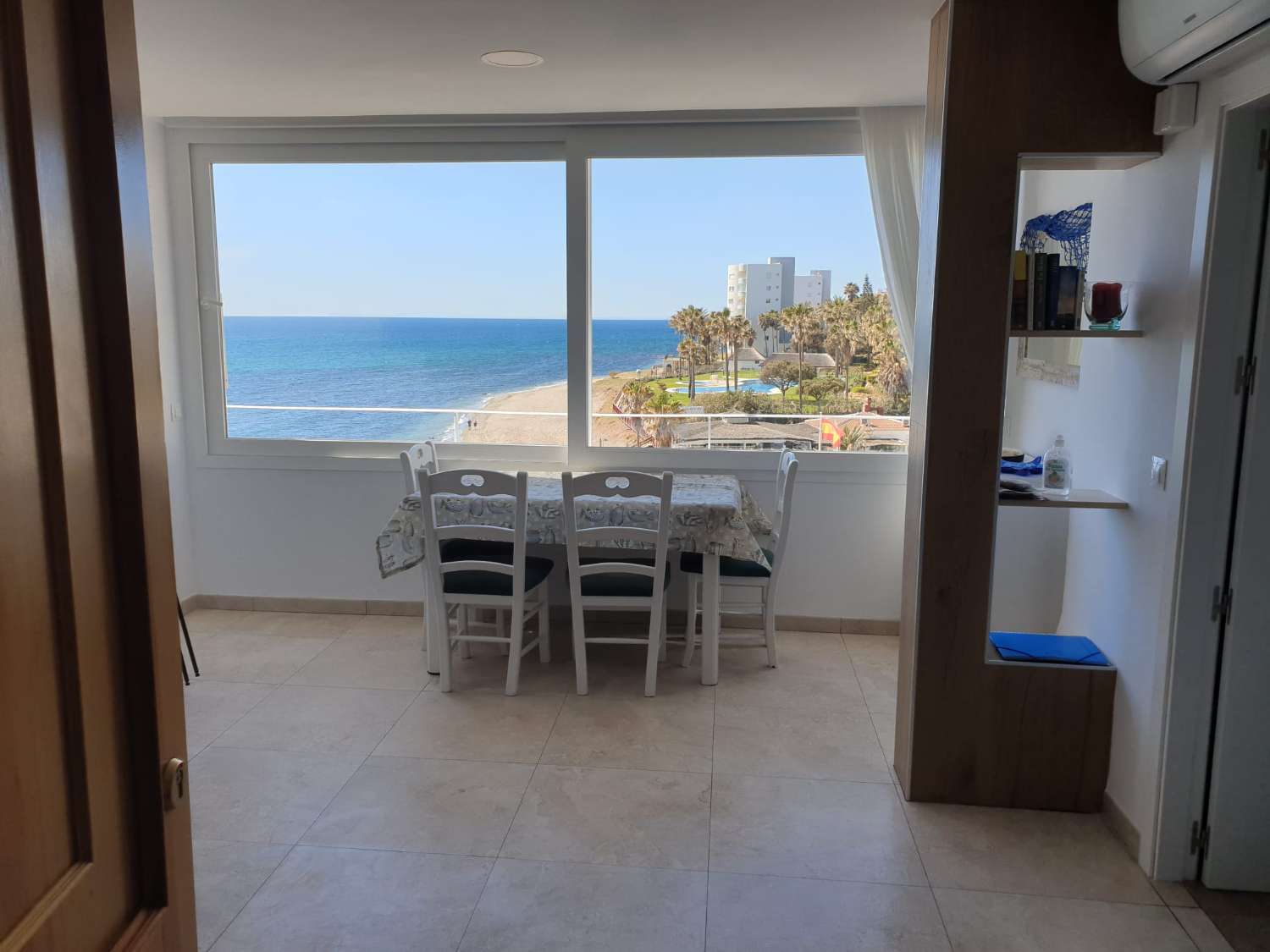 Te huur MIDDEN SEIZOEN 01/10/2024 - 30/06/2025 prachtig appartement in Calahonda (Mijas).