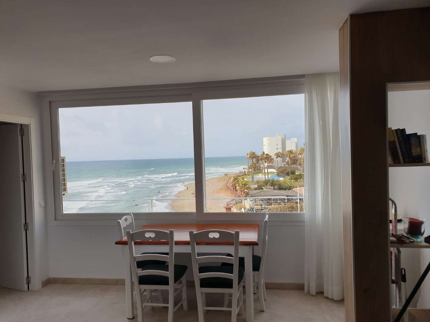 Te huur MIDDEN SEIZOEN 01/10/2024 - 30/06/2025 prachtig appartement in Calahonda (Mijas).