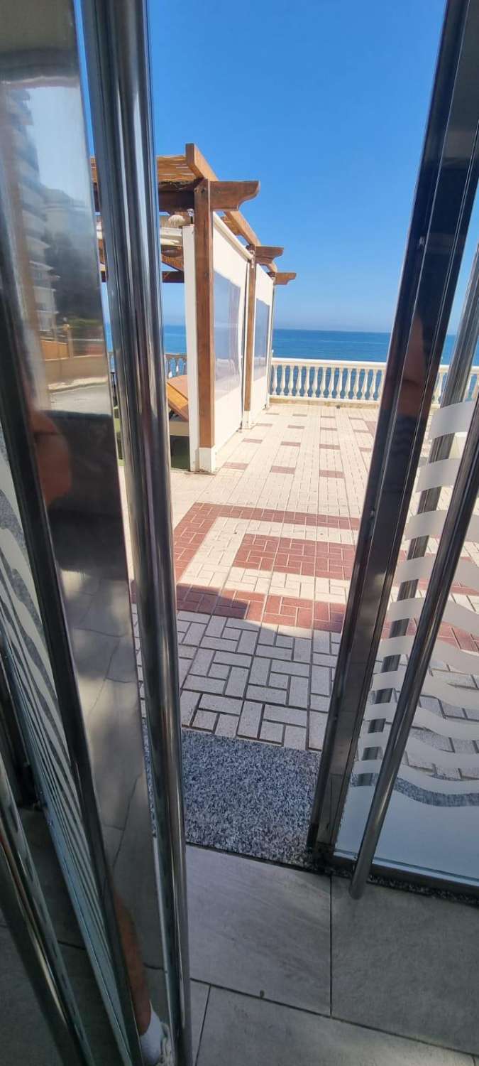 Te huur MIDDEN SEIZOEN 01/10/2024 - 30/06/2025 prachtig appartement in Calahonda (Mijas).