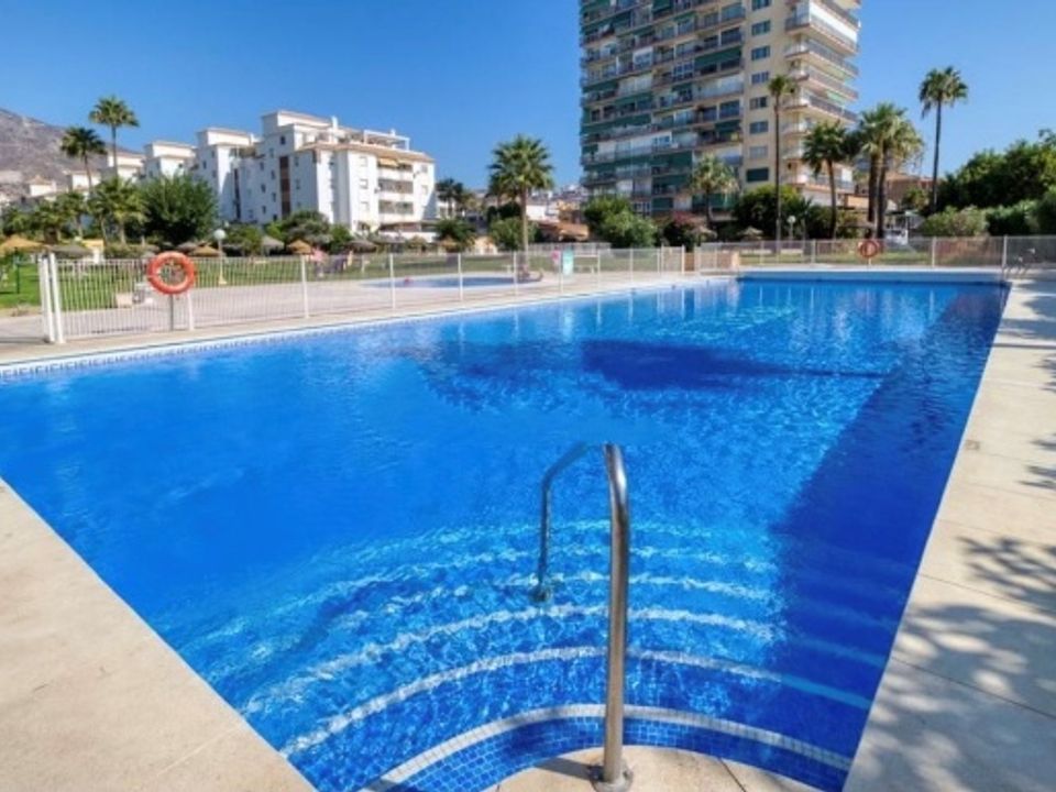 For rent HALF SEASON 01/11/2024-30/06/25 Nice studio with side sea views a few meters from the beach in Benalmadena