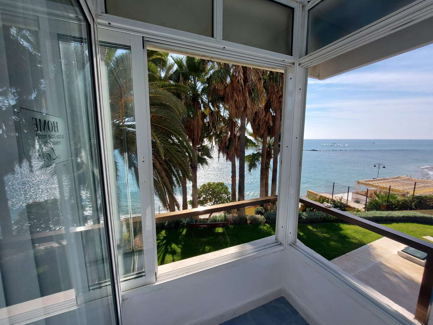 Mid-season . For rent from 1.9.25-30.6.2026 magnificent apartment with sea views on the 1st line in Benalmadena