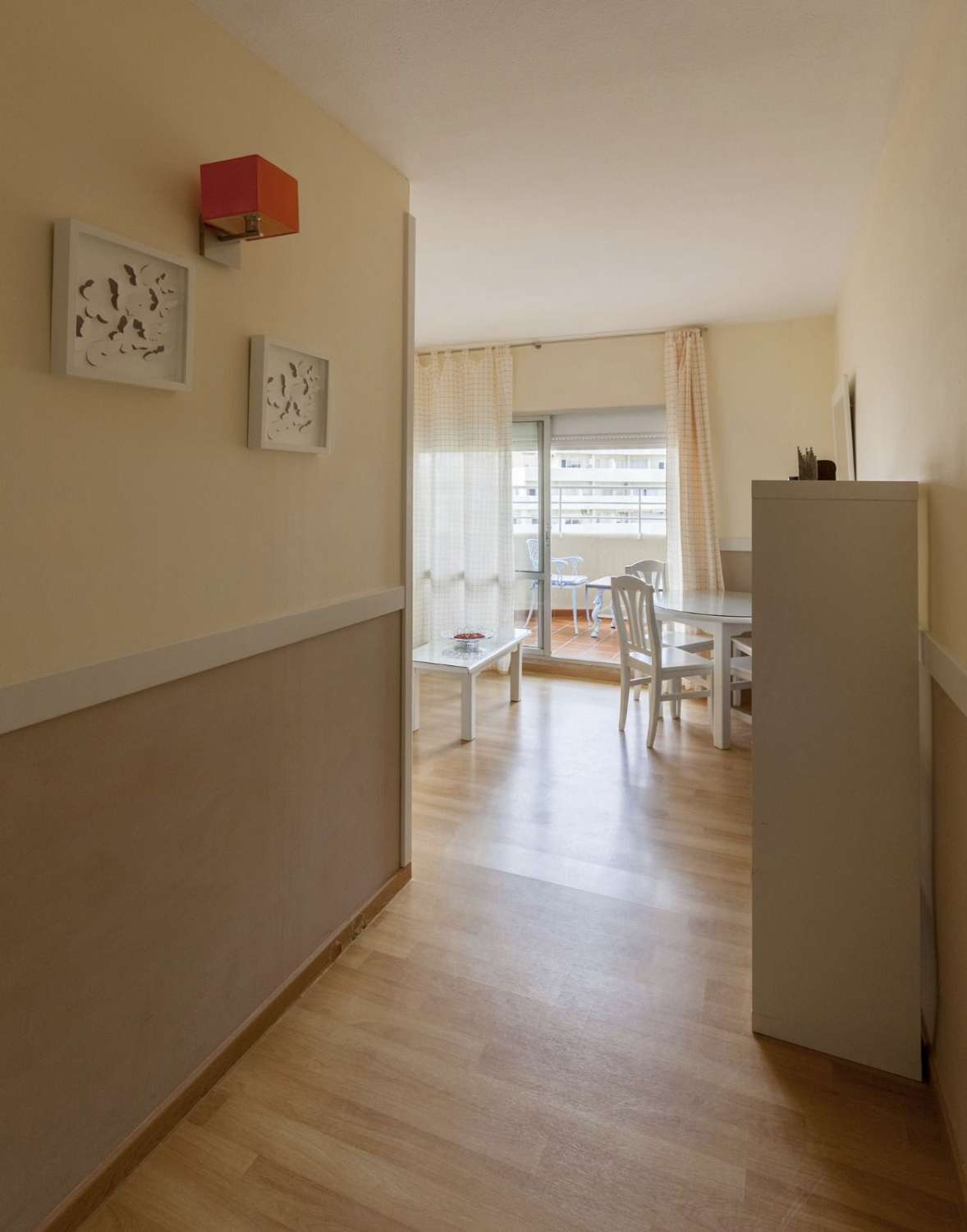 Se alquila desde ya hasta 31/10/2023 bonito apartamento en 1ª linea de playa en Benalmadena