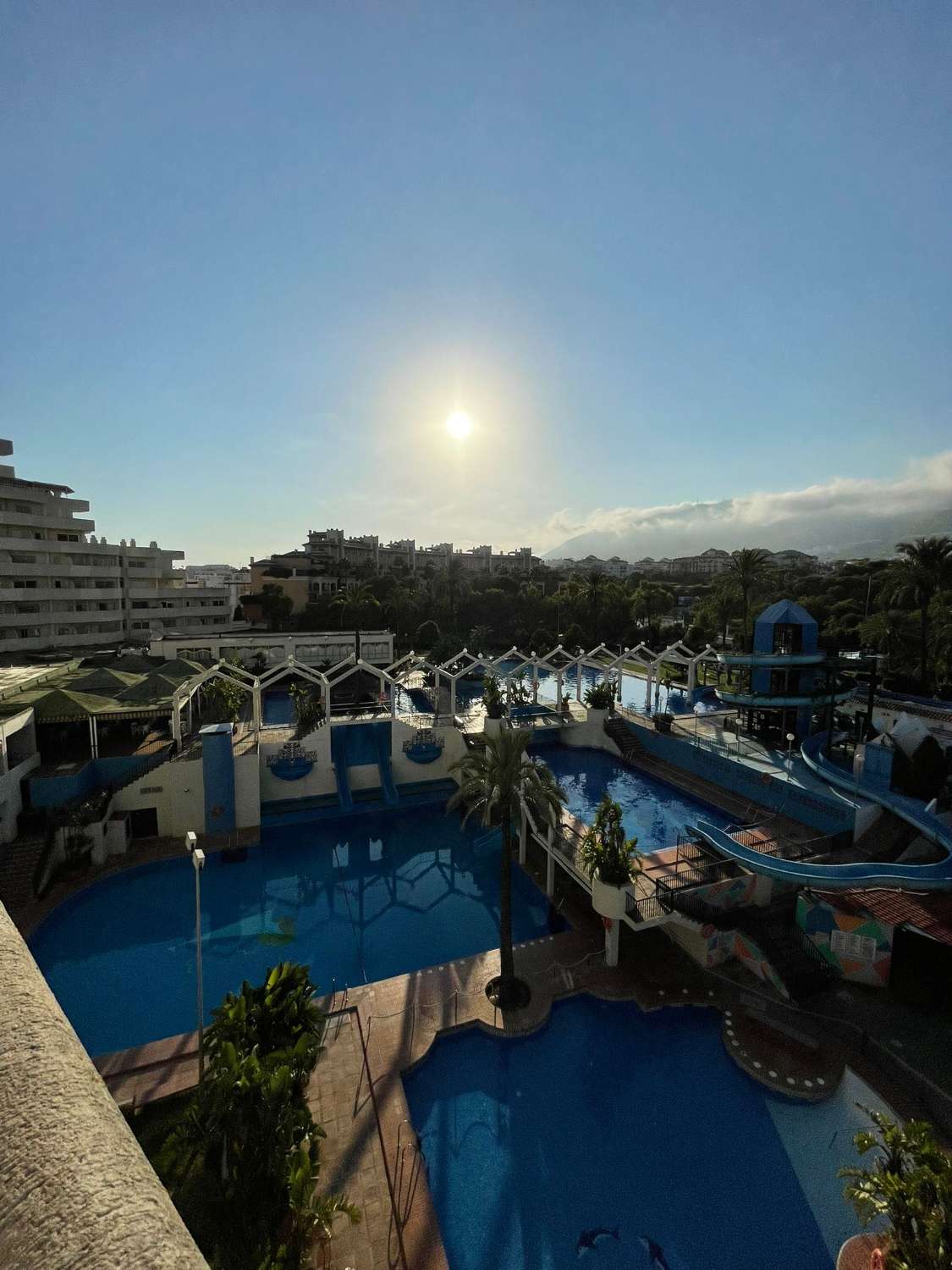 Se alquila desde ya hasta 31/10/2023 bonito apartamento en 1ª linea de playa en Benalmadena