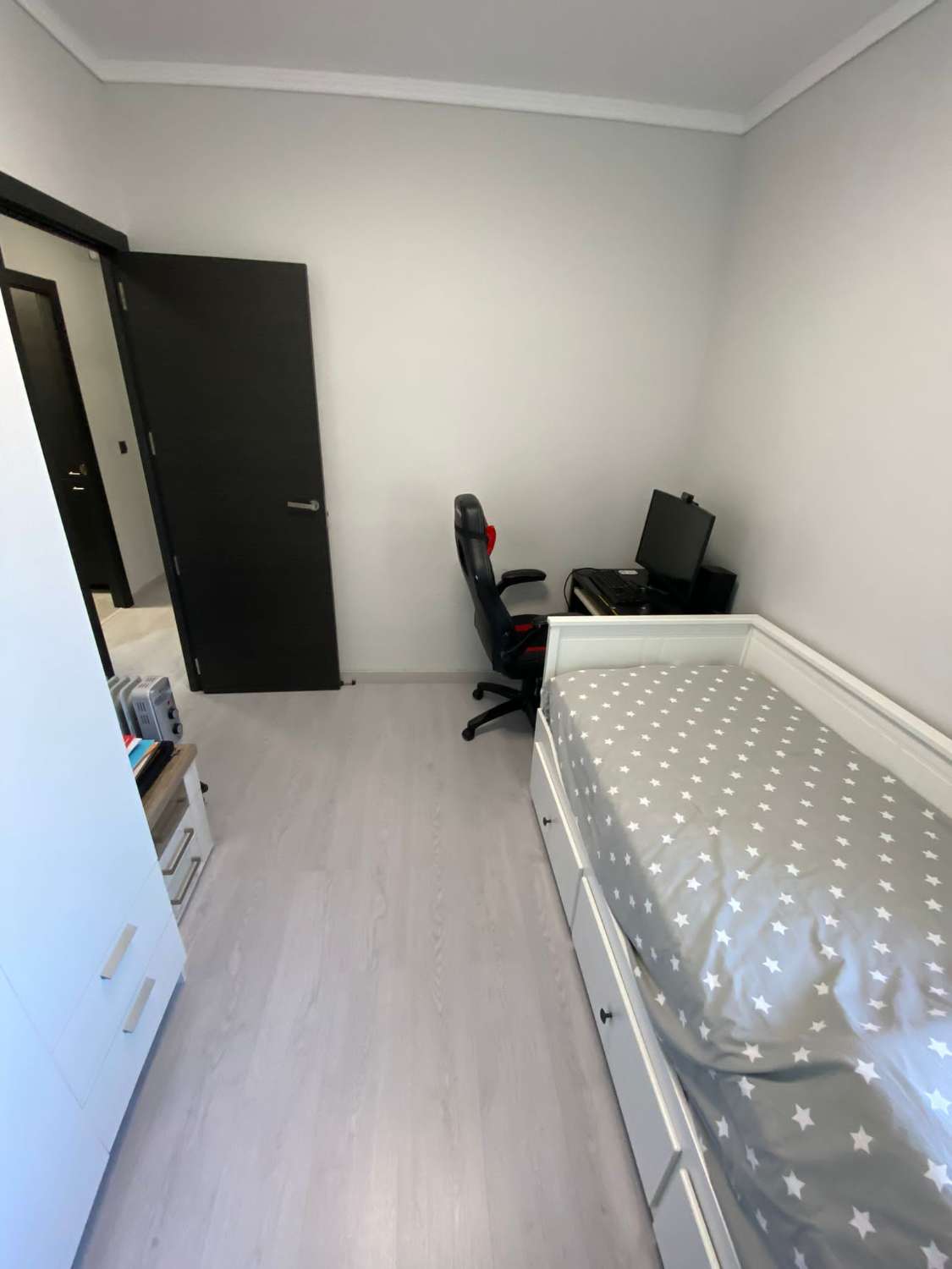 LANG SEIZOEN.  Te huur vanaf 01.03.25 Prachtig penthouse in Benalmádena