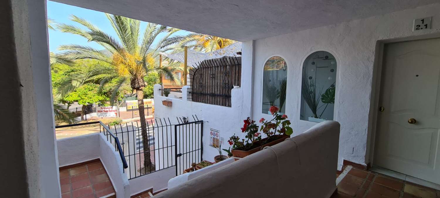 ZU VERMIETEN VOM 1/11/2022-31/5/2023 WOHNUNG IN BENALMÁDENA, 200 METER VOM STRAND ENTFERNT