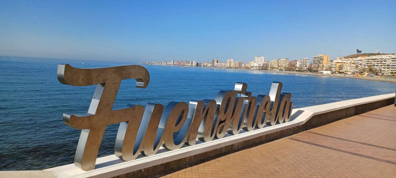 Te huur MIDDEN SEIZOEN 01.11.24-28.2.25 Mooi appartement op 30 meter van het strand van Los Boliches in Fuengirola