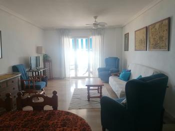 Te huur HALF SEIZOEN van 8/9/2025 - 20/12/2025 en van 8/1/26-30/6/26 mooi appartement op de 1e lijn van het strand in Los Boliches (Fuengirola)