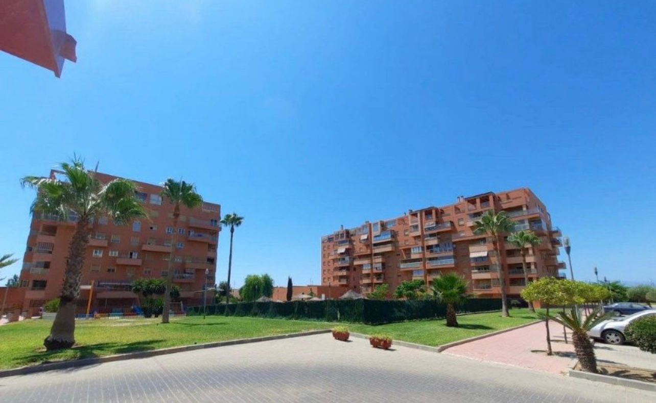 Te huur HALF SEIZOEN van 01/09/25 - 31/05/26 Mooi appartement in de omgeving van Teatinos (Málaga)