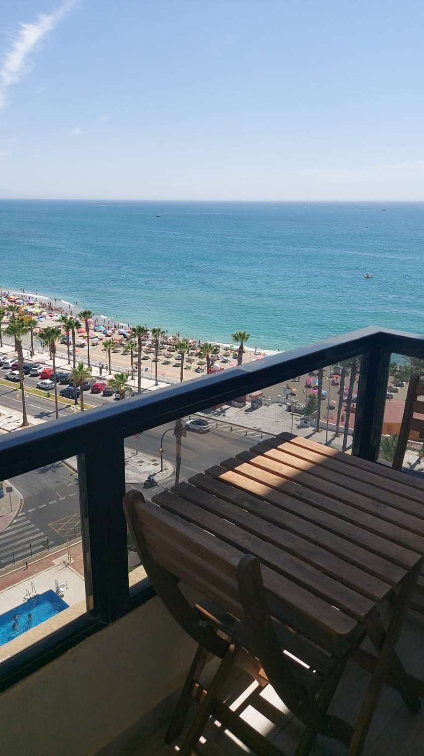 LUNGO TERMINE Bellissimo duplex in affitto sulla 1a linea a Benalmadena