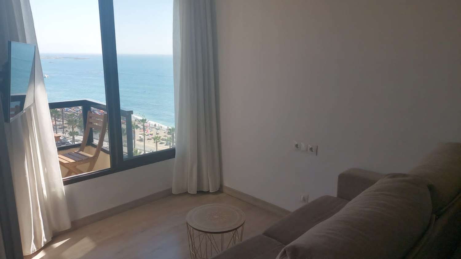 LUNGO TERMINE Bellissimo duplex in affitto sulla 1a linea a Benalmadena