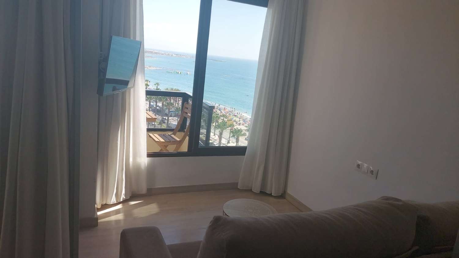 LUNGO TERMINE Bellissimo duplex in affitto sulla 1a linea a Benalmadena