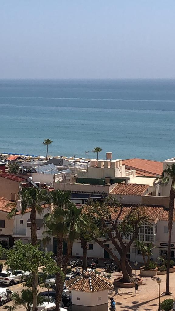 MID-TERM RENTAL FROM 1.10.24-30.4.25 STUDIO WITH SEA VIEWS IN LA CARIHUELA (TORREMOLINOS)