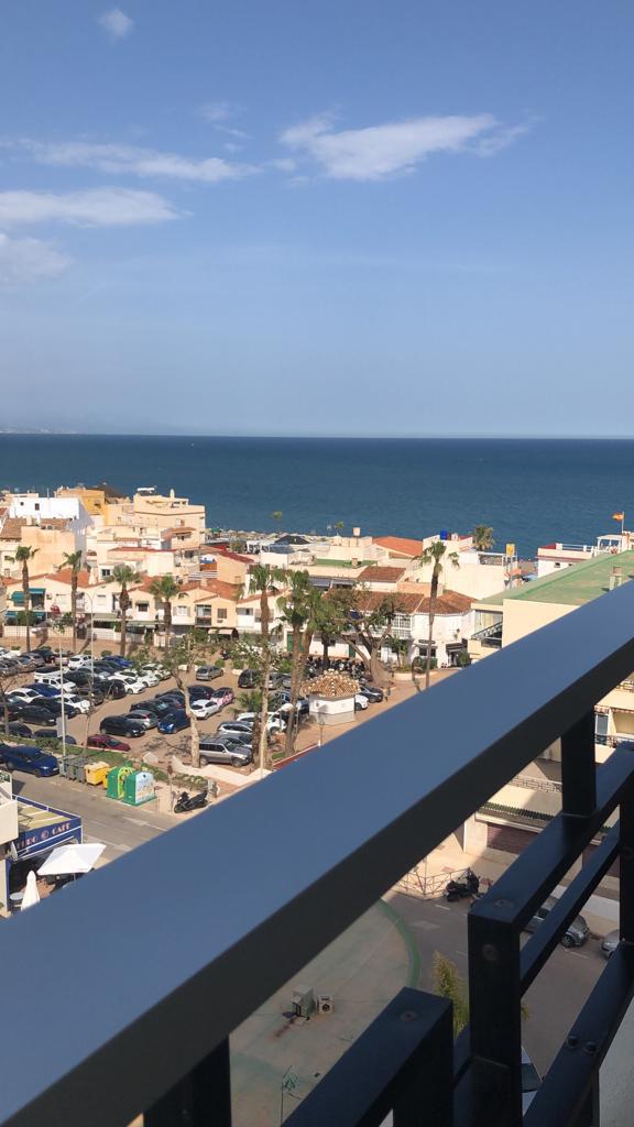 MID-TERM RENTAL FROM 1.10.24-30.4.25 STUDIO WITH SEA VIEWS IN LA CARIHUELA (TORREMOLINOS)