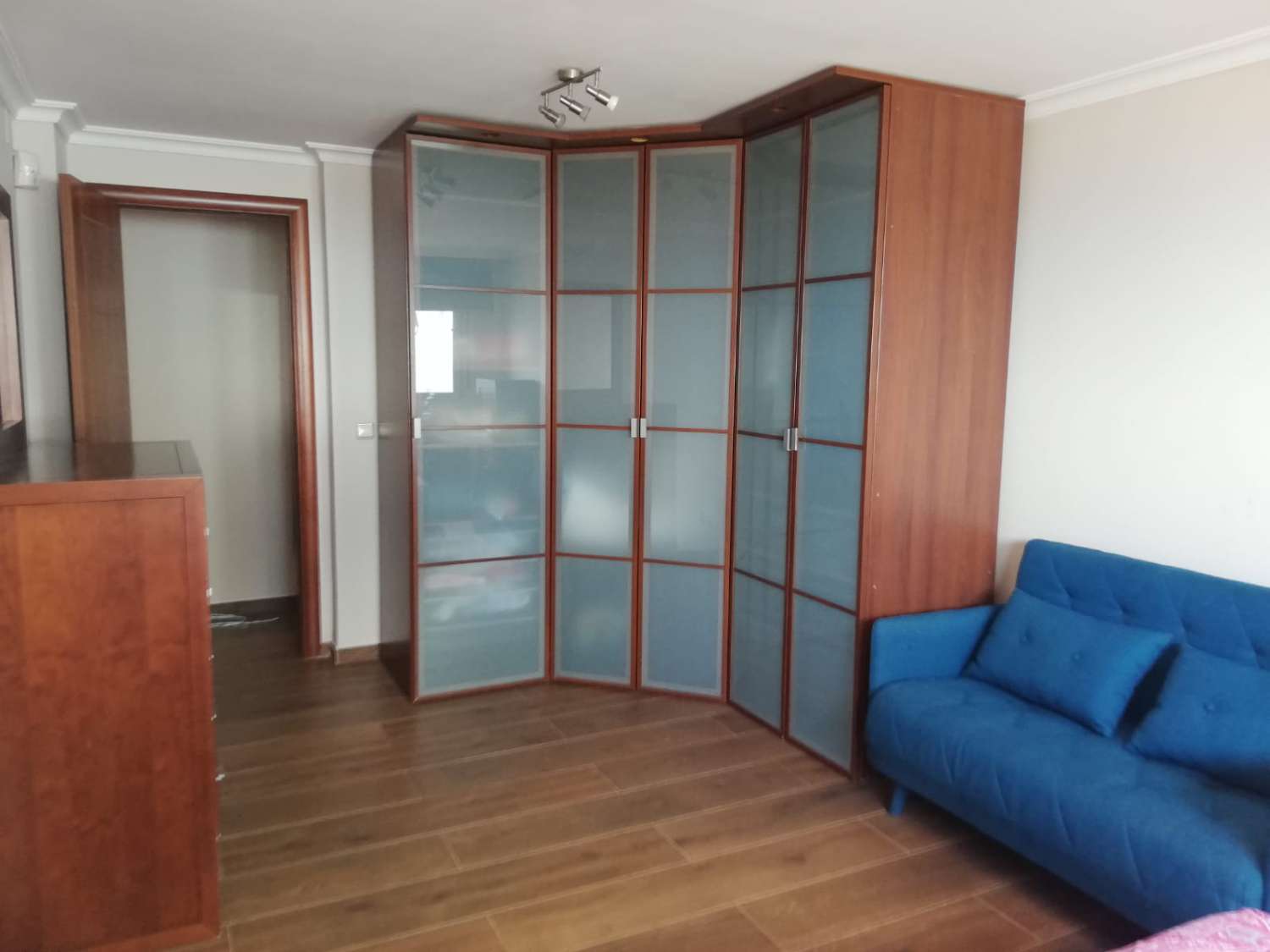 Se  vende apartamento a pie de playa en Benalmadena