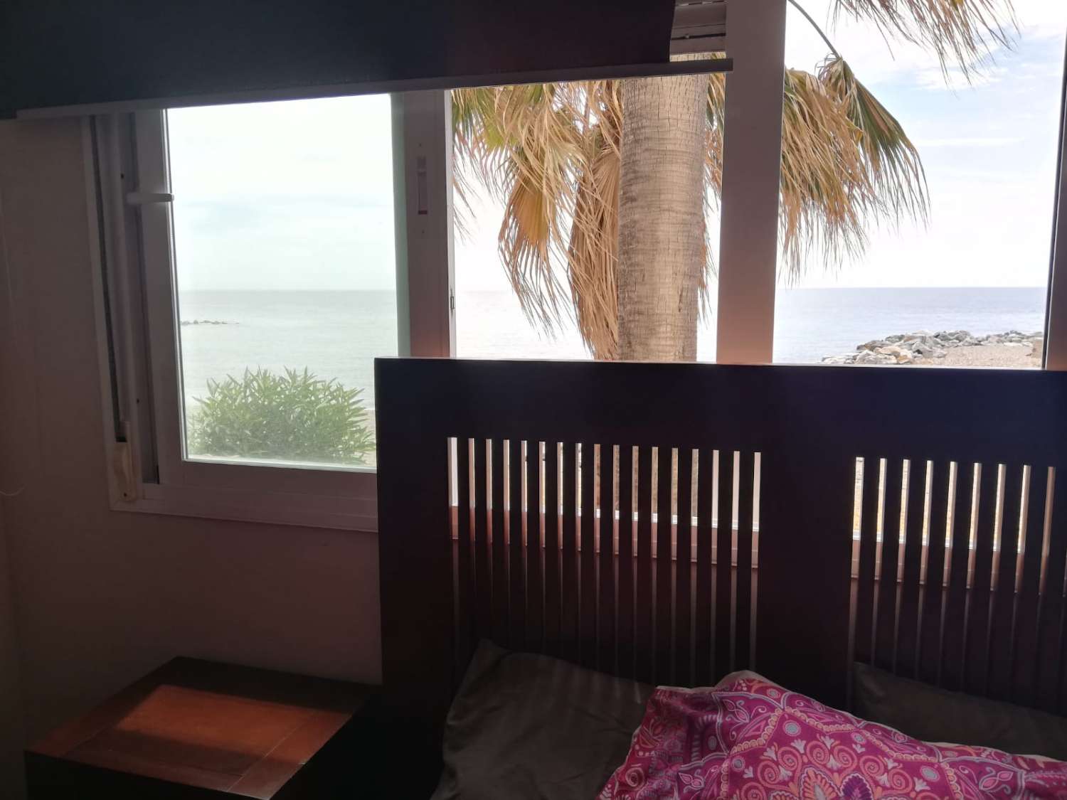 Se  vende apartamento a pie de playa en Benalmadena