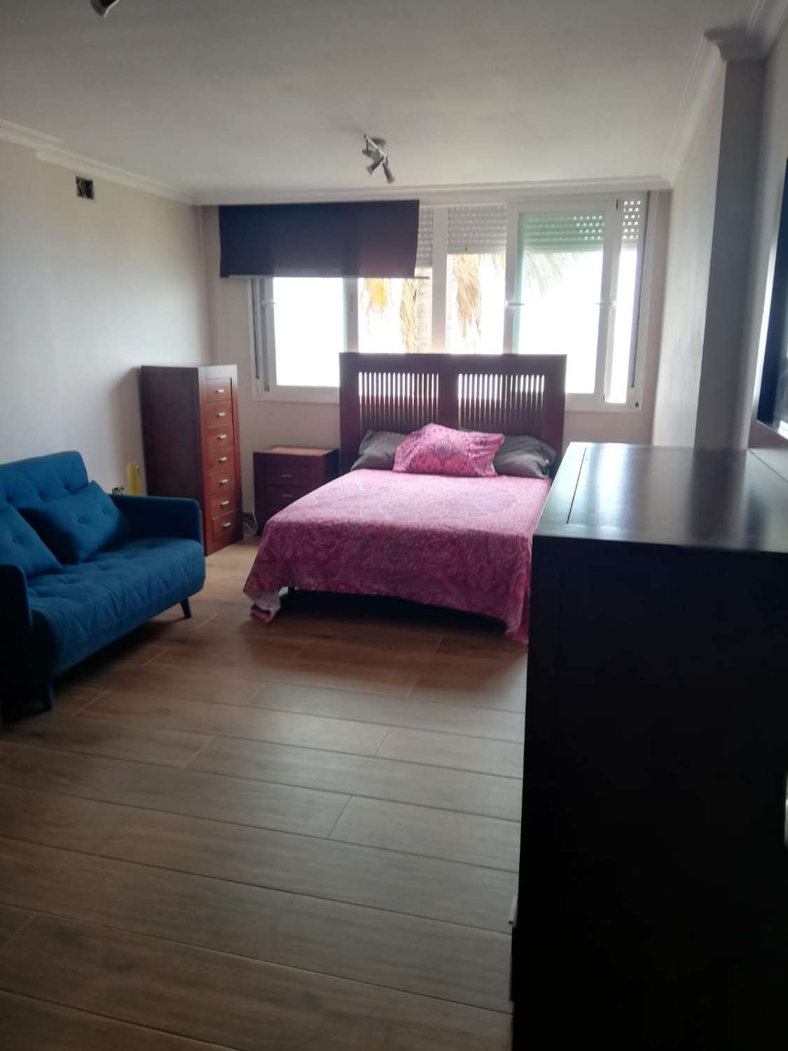 Se  vende apartamento a pie de playa en Benalmadena