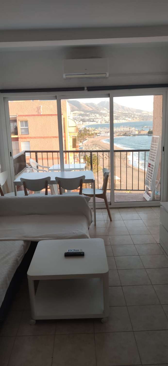 LOCATION MI-SAISON DU 01/11/24 AU 31/05/2025 BEL APPARTEMENT AVEC VUE SUR LA MER À FUENGIROLA.