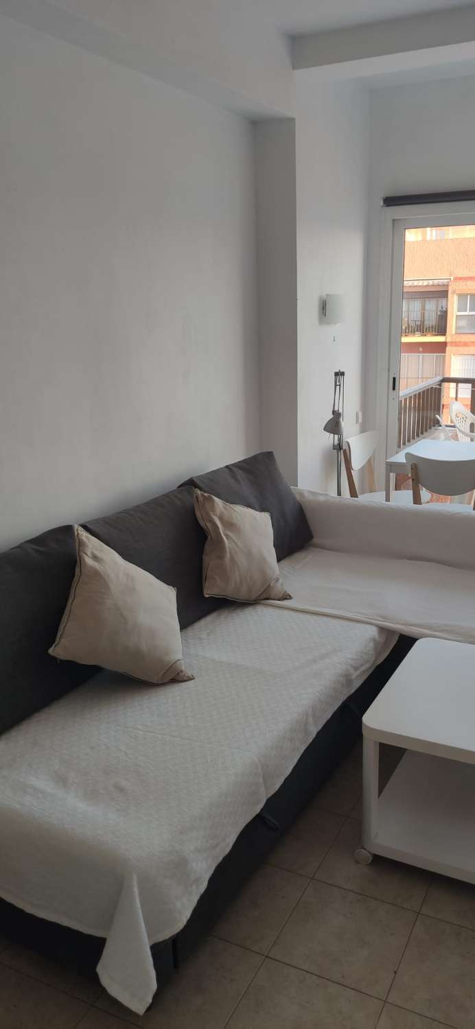 RENT MID-SEASON FROM 01/11/24 31/05/2025 BEAUTIFUL APARTMENT WITH SEA VIEWS IN FUENGIROLA.