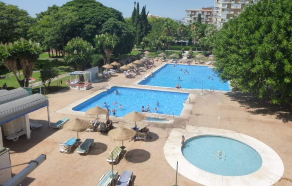 STUDIO FOR RENT FOR HALF SEASON 1.9.24-30.6.25 IN ARROYO DE LA MIEL AREA (BENALMADENA)