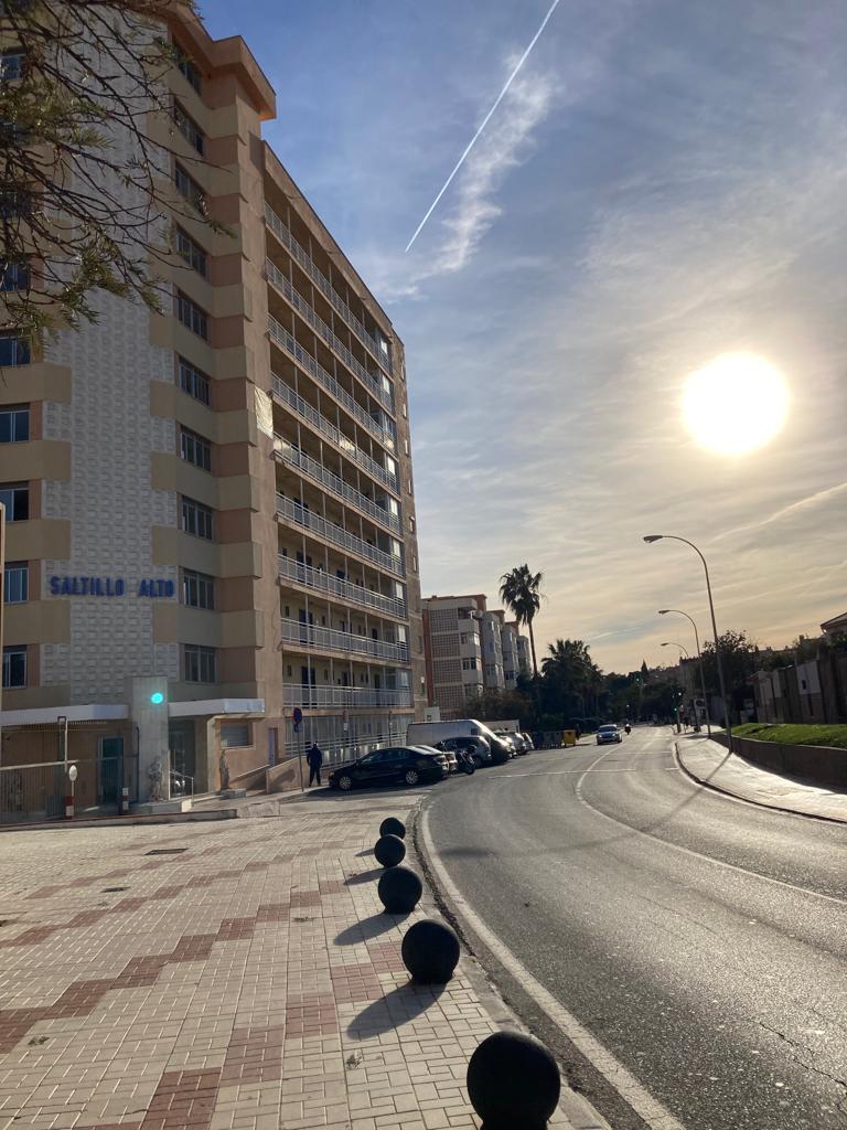 ETTROMSLEILIGHET TIL LEIE MIDT I PERIODEN FRA 01/03/2025 - 31/05/2025 I ZONA EL PINILLO (TORREMOLINOS)