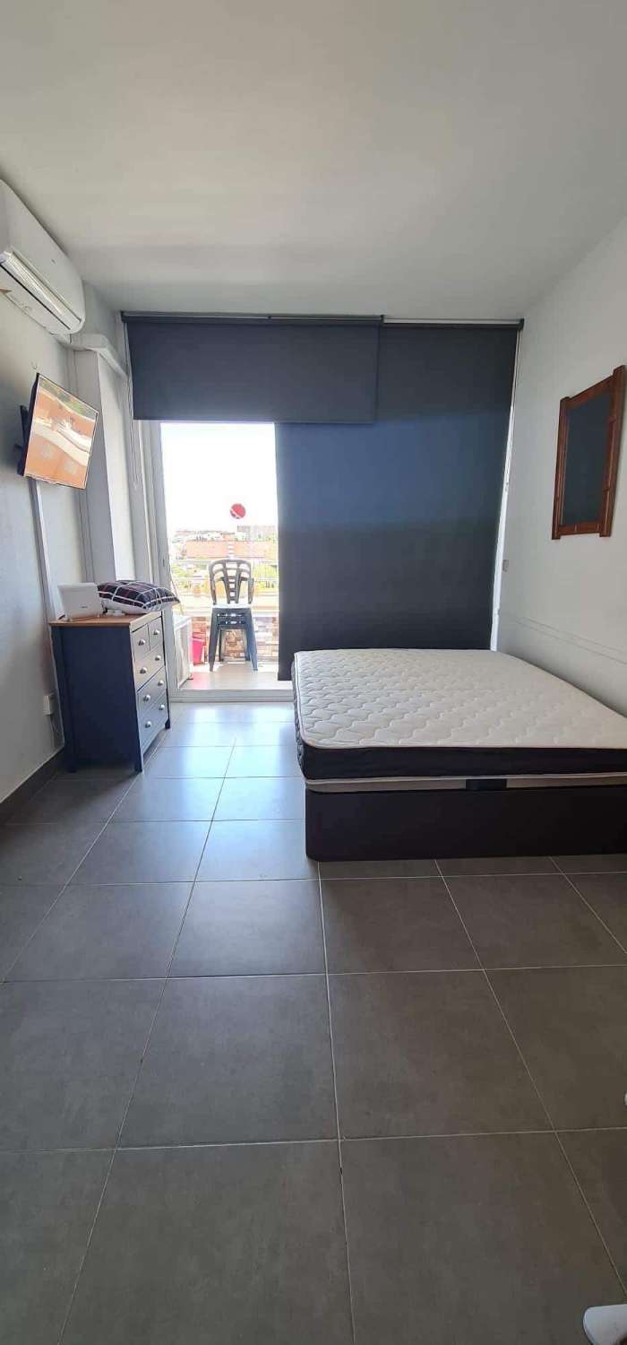 STUDIO FOR RENT FOR MID-SEASON FROM 18/03/2024 - 30/06/2024 AND FROM 01/09/2024 - 30/06/2025 IN EL PINILLO AREA (TORREMOLINOS)