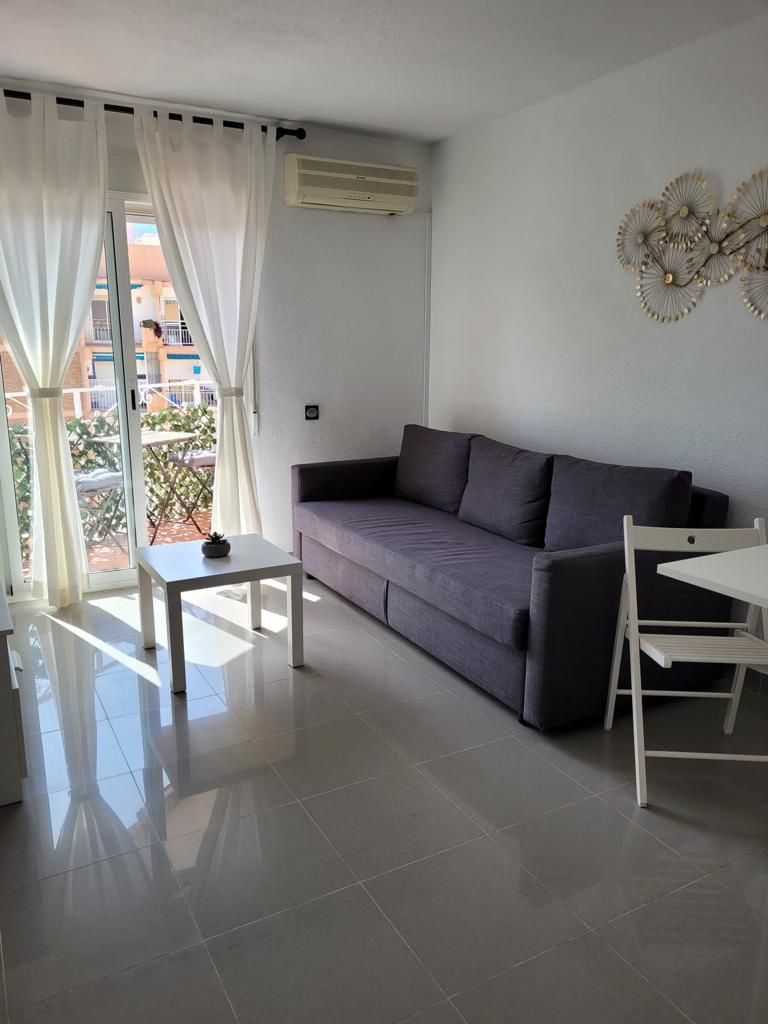 For rent from 15/01/2025 -30/6/2025 Nice apartment with sea views in Benalmadena