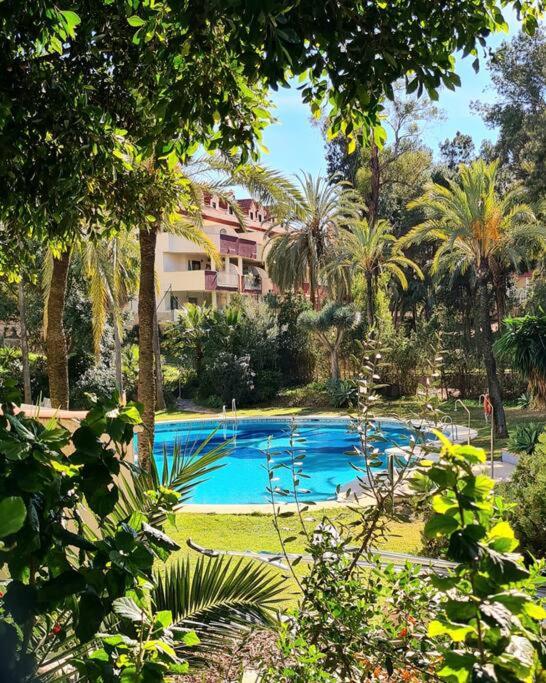 HUUR HALF SEIZOEN VAN 02/01/2024 - 31/05/2024 MOOI APPARTEMENT IN TORREQUEBRADA (BENALMADENA)