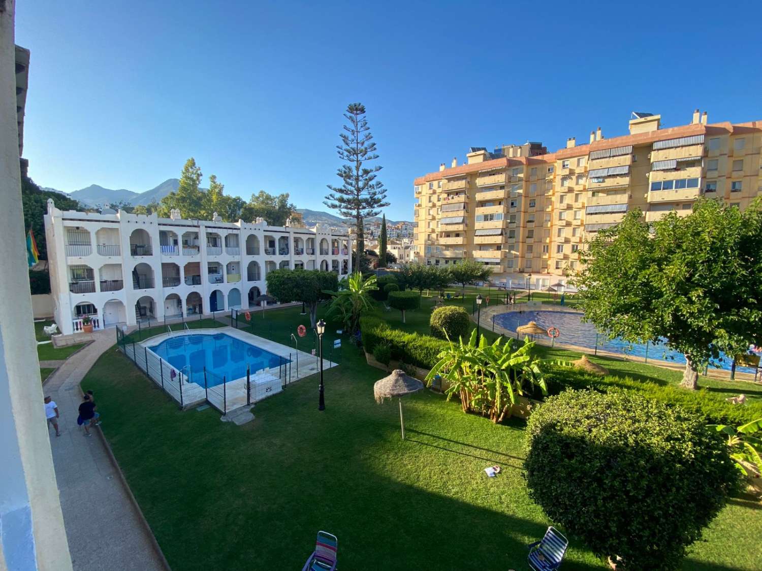 SE ALQUILA MEDIA TEMPORADA DESDE 01/10/2024-30/04/2025 COQUETO APARTAMENTO, 2ª LÍNEA DE PLAYA, EN BENALMADENA COSTA