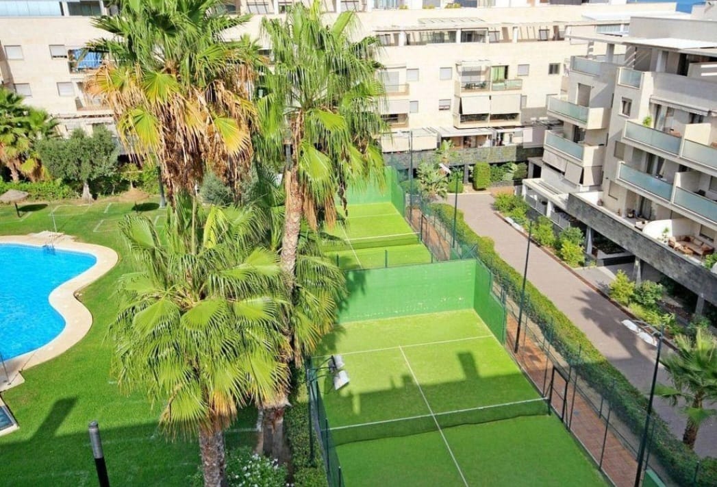 SPECTACULAR APARTMENT FOR RENT from 01/09/2024 - 31/05/2025 IN EL PINILLO TORREMOLINOS