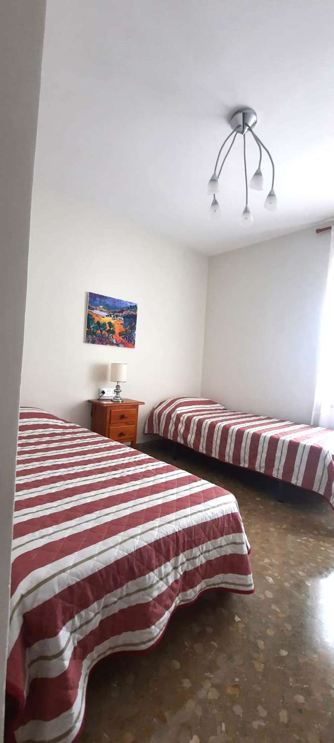 MOOI APPARTEMENT TE HUUR VAN 01/09/2024 - 31/12/2024 IN PLAYAMAR (TORREMOLINOS)