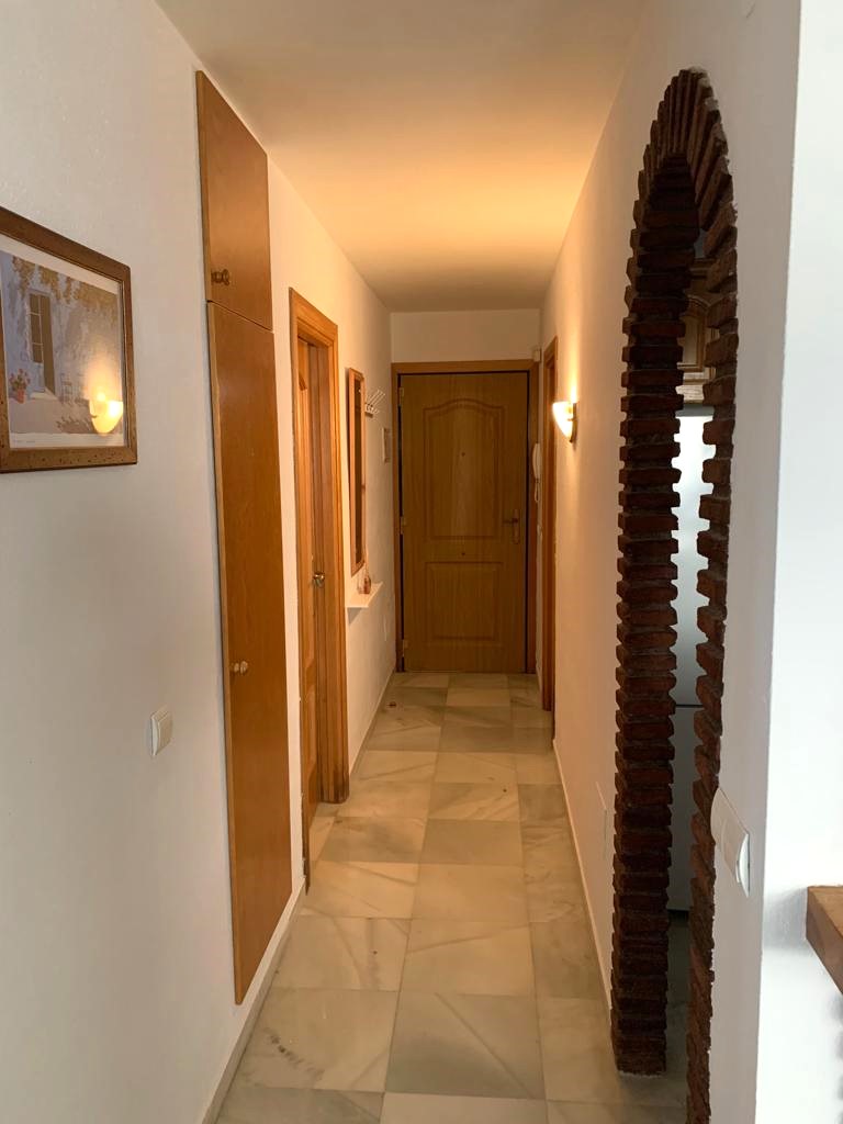 SE ALQUILA BONITO APARTAMENTO 01/9/2024 - 30/6/2025 EN TORREQUEBRADA (BENALMADENA)