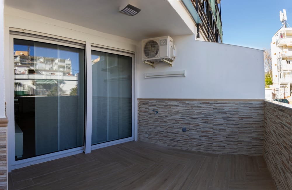 ALQUILER DE MEDIA  TEMPORADA .  DESDE  15.1.25-30.6.25 y desde  1.9.25-30.6.26 BONITO APARTAMENTO CERCA DE PLAZA SOLYMAR ( BENALMADENA)