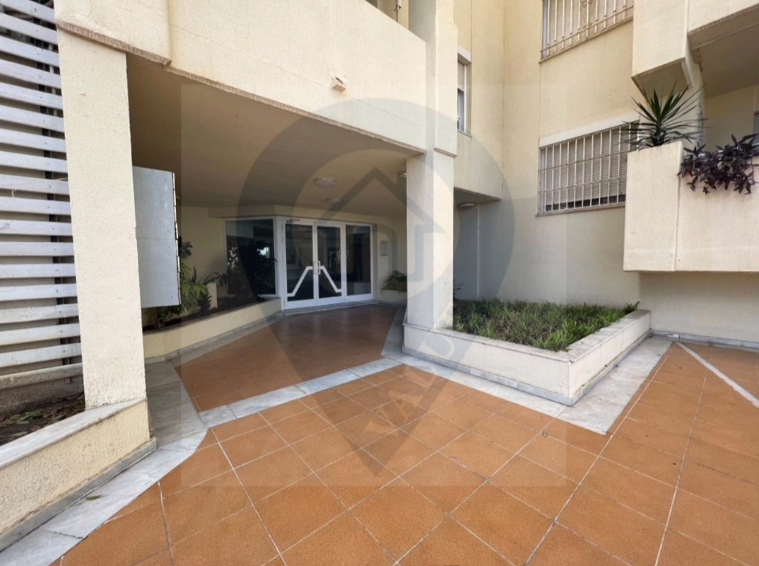 MIDDEN SEIZOEN. TE HUUR VANAF 1.10..24 - 31.5.25PRACHTIG APPARTEMENT MET ZEEZICHT IN LA CARIHUELA (TORREMOLINOS)