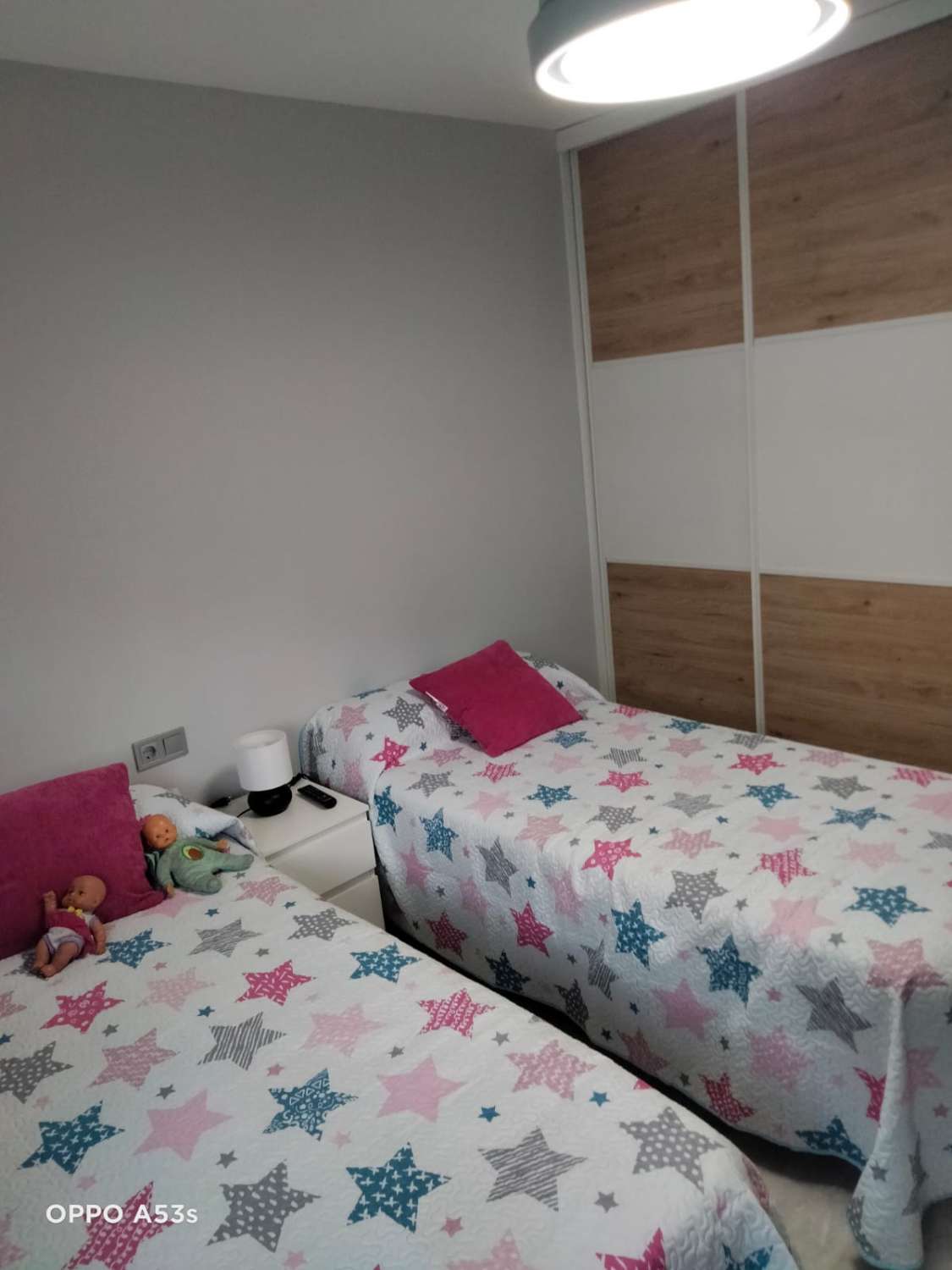 MIDDEN SEIZOEN. TE HUUR VANAF 1.10..24 - 31.5.25PRACHTIG APPARTEMENT MET ZEEZICHT IN LA CARIHUELA (TORREMOLINOS)