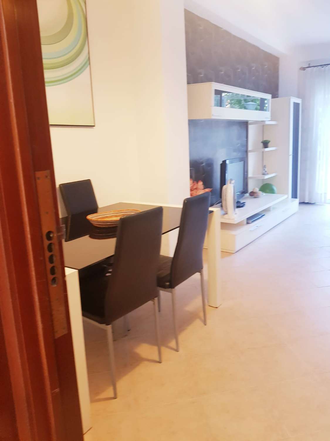 HALF SEIZOEN. TE HUUR VAN 1.10.23-30.6.24 MOOI APPARTEMENT IN DE BUURT VAN PUERTO MARINA (BENALMADENA)