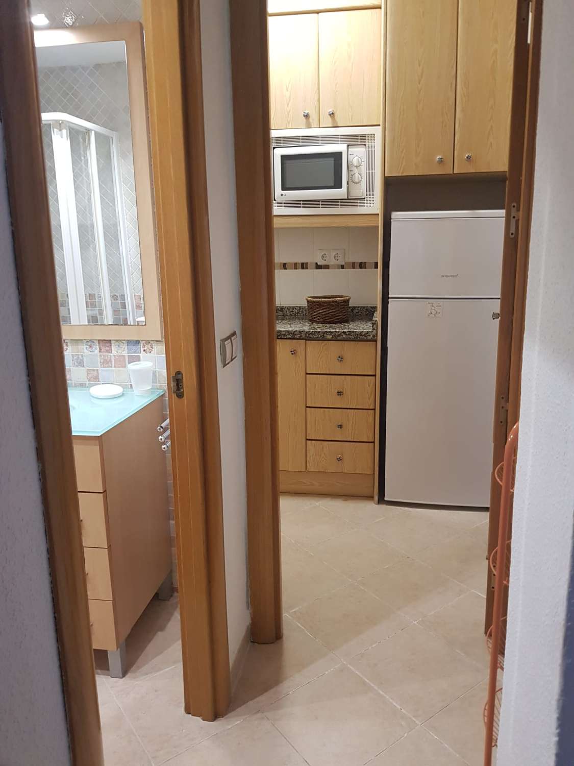 HALF SEIZOEN. TE HUUR VAN 1.10.23-30.6.24 MOOI APPARTEMENT IN DE BUURT VAN PUERTO MARINA (BENALMADENA)