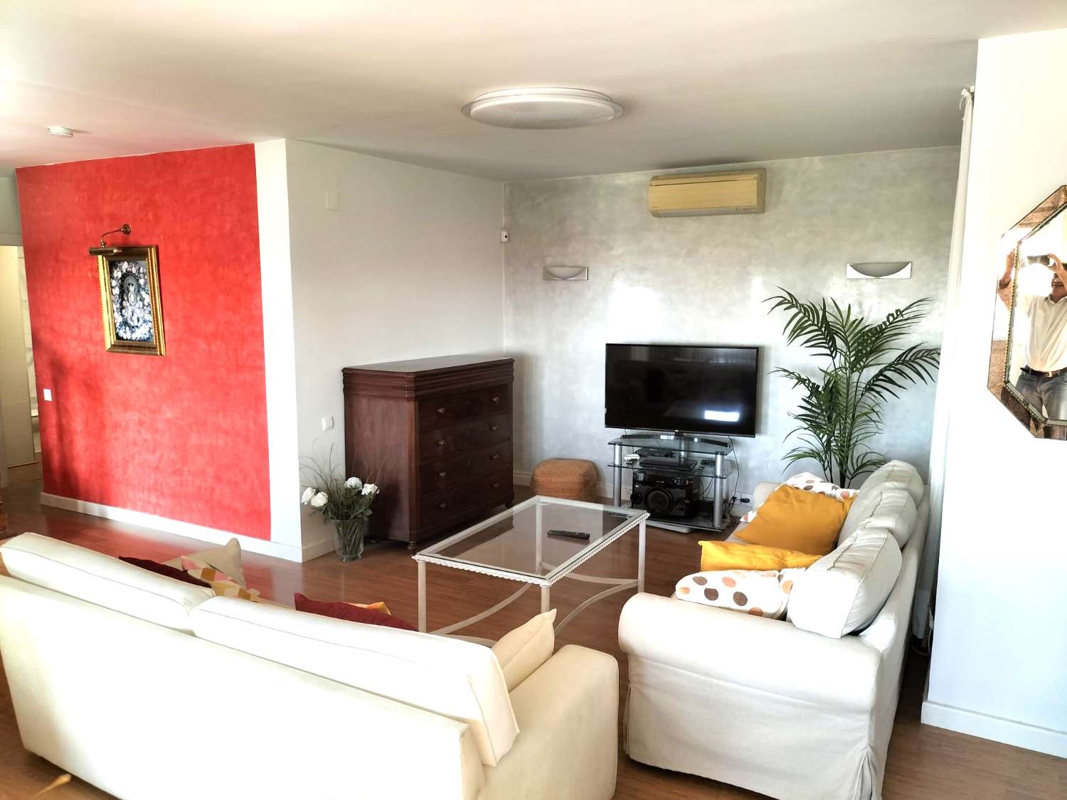 SE VENDE PRECIOSO CHALET INDEPENDIENTE EN TORREMUELLE, BENALMÁDENA COSTA