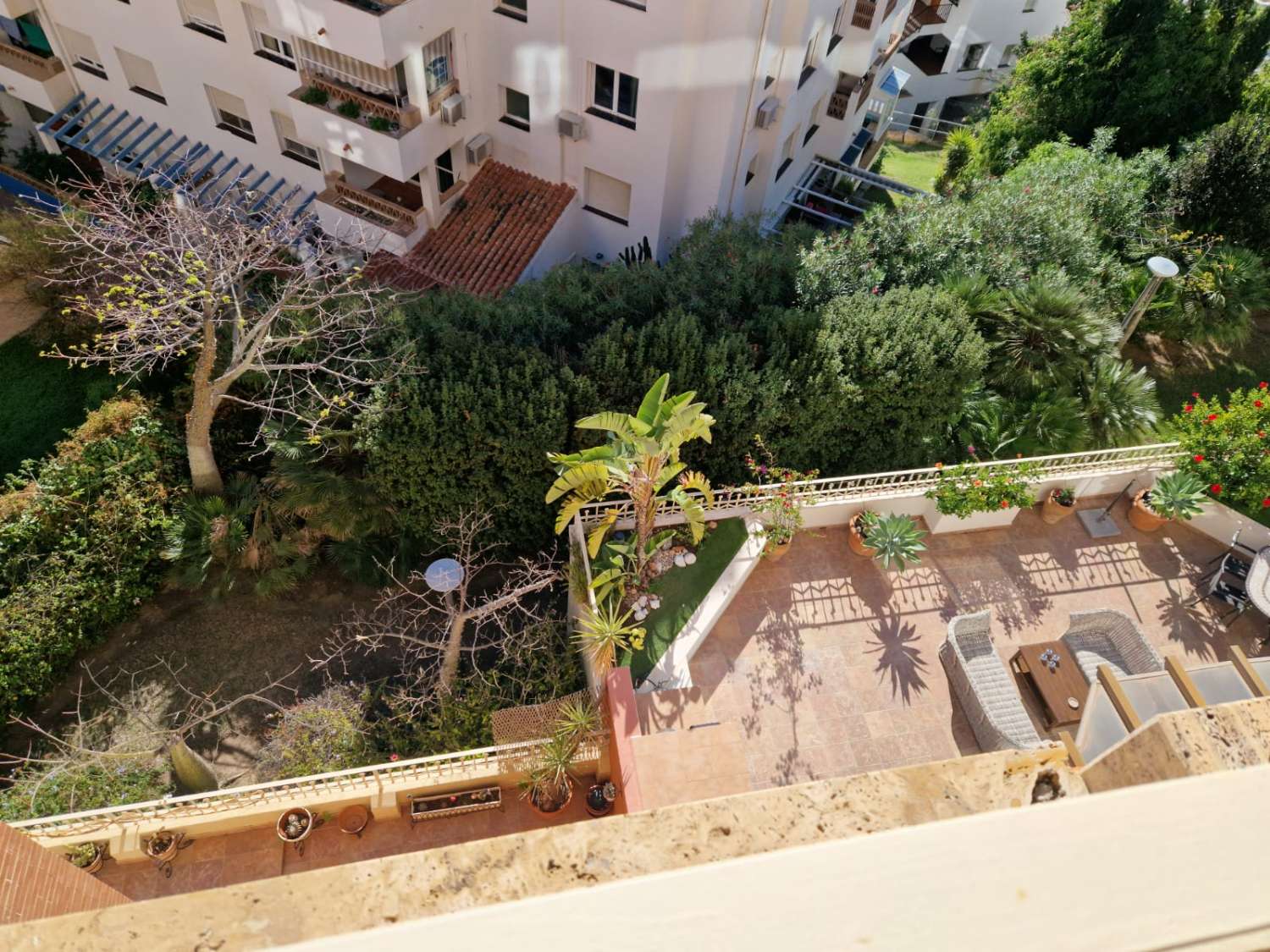 HALBE SAISON. ZU VERMIETEN VOM 01.09.25 -30.6.26 WUNDERSCHÖNE WOHNUNG MIT MEERBLICK IN BENALMADENA.