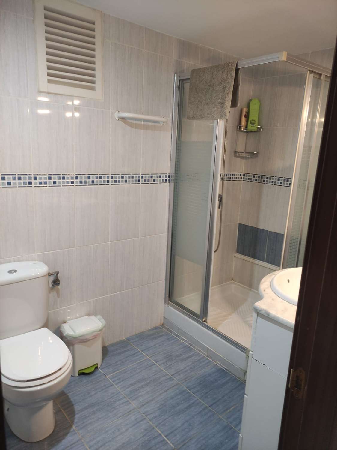 HALF SEIZOEN. VERHUURD VAN 01.09.25.-30.6.2026 MOOI APPARTEMENT IN FUENGIROLA