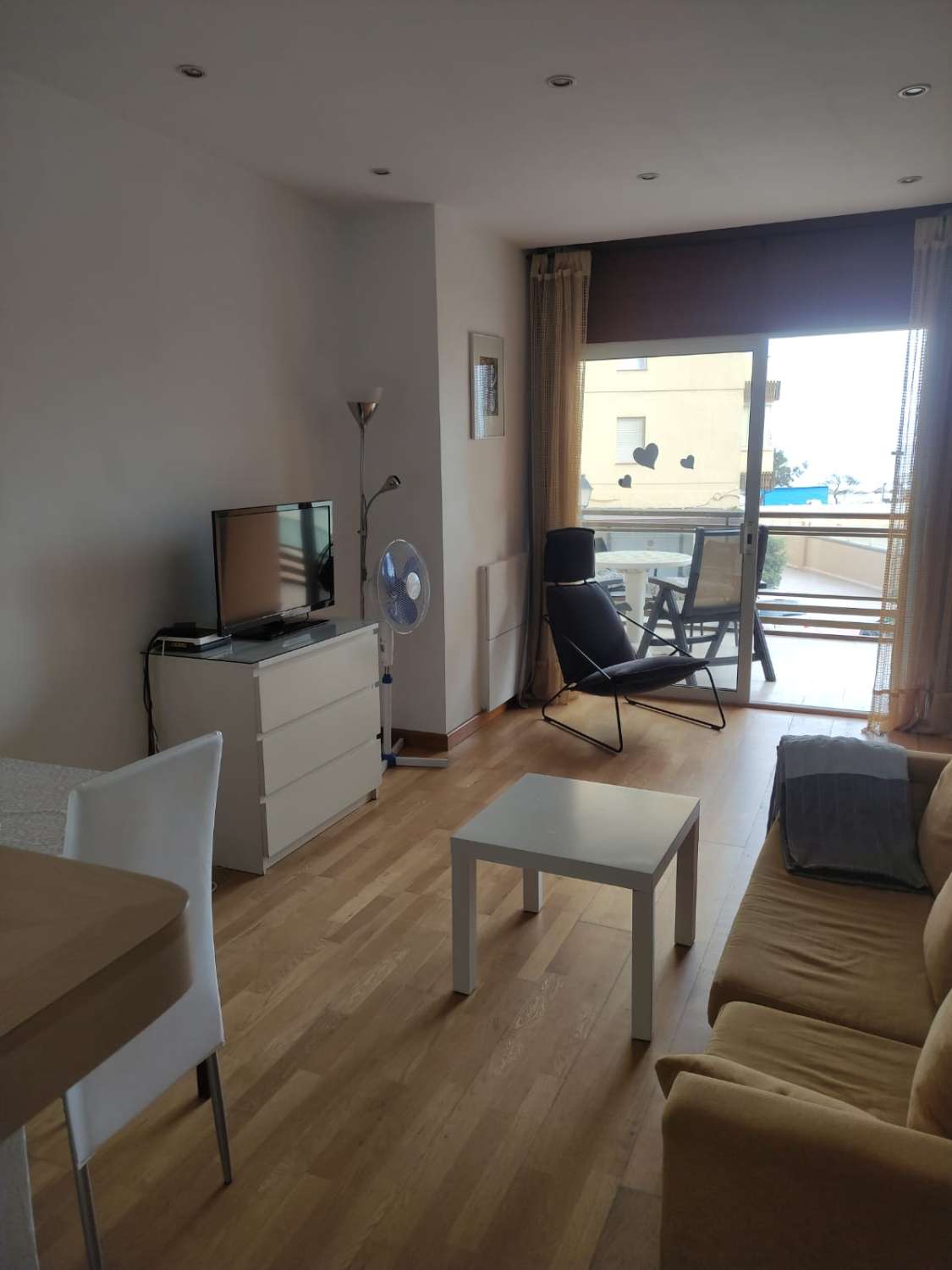 HALF SEIZOEN. VERHUURD VAN 01.09.25.-30.6.2026 MOOI APPARTEMENT IN FUENGIROLA