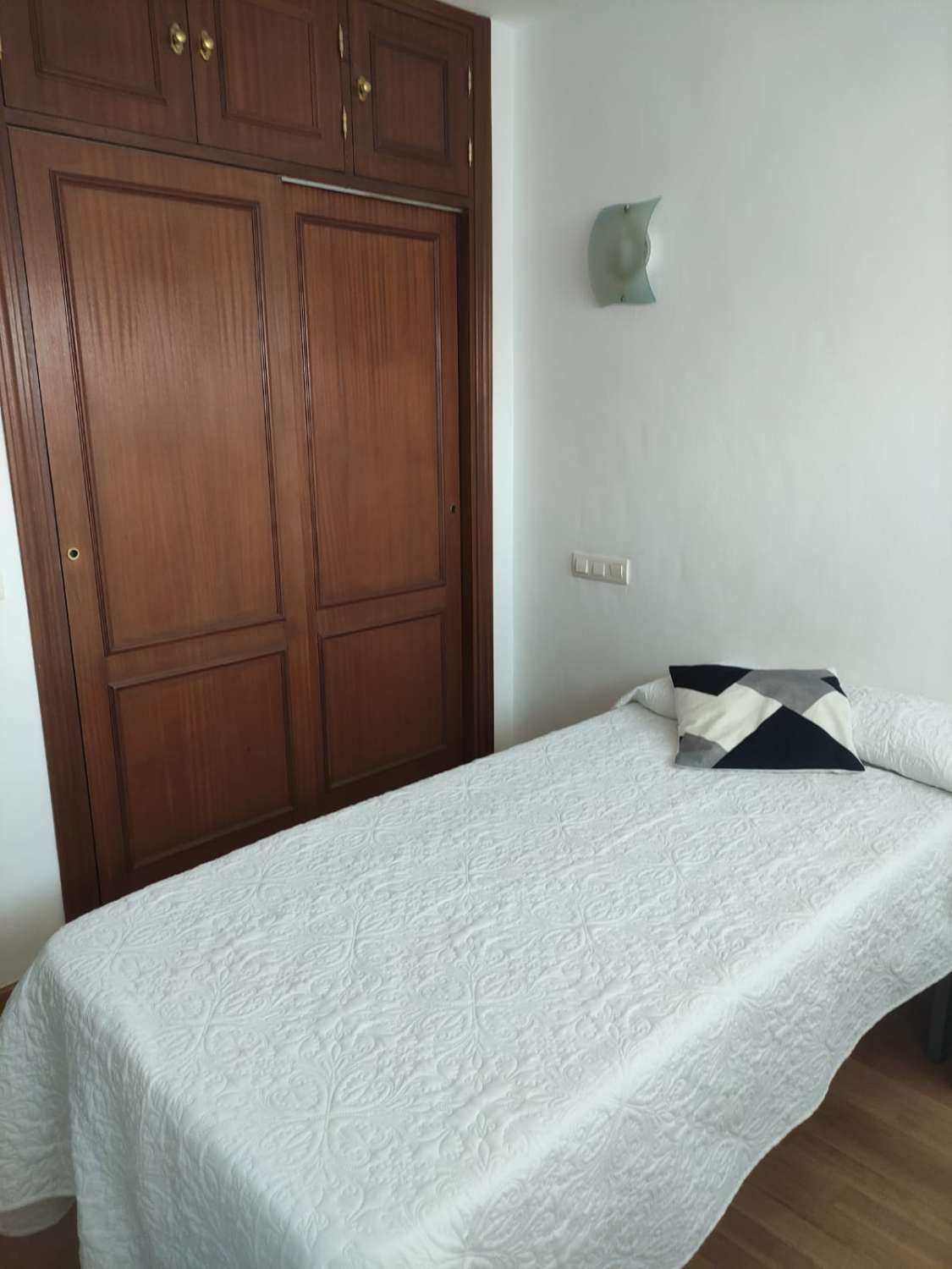 HALF SEIZOEN. VERHUURD VAN 01.09.25.-30.6.2026 MOOI APPARTEMENT IN FUENGIROLA