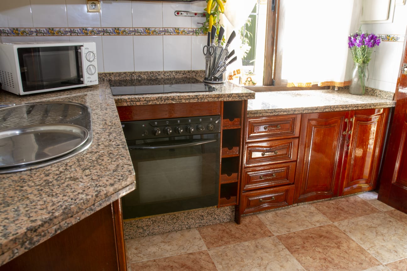 MID-SEASON , FOR RENT FROM 1.9.24-30.6.2025 BEAUTIFUL DETACHED VILLA IN PLAYAMAR (TORREMOLINOS)