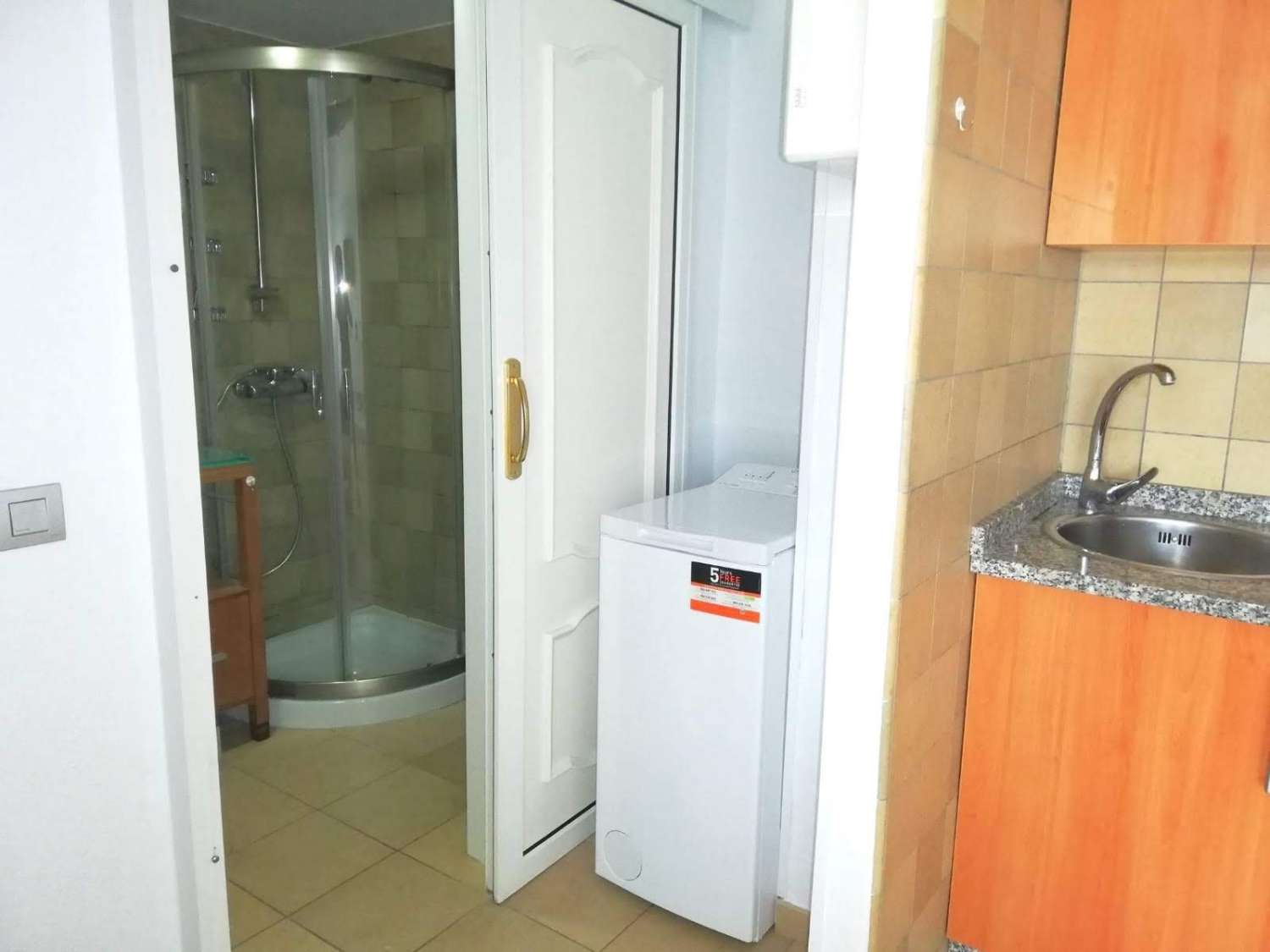 MIDDEN SEIZOEN. TE HUUR VANAF 1.10.24-15.6.2025 MOOI APPARTEMENT IN BENALMÁDENA